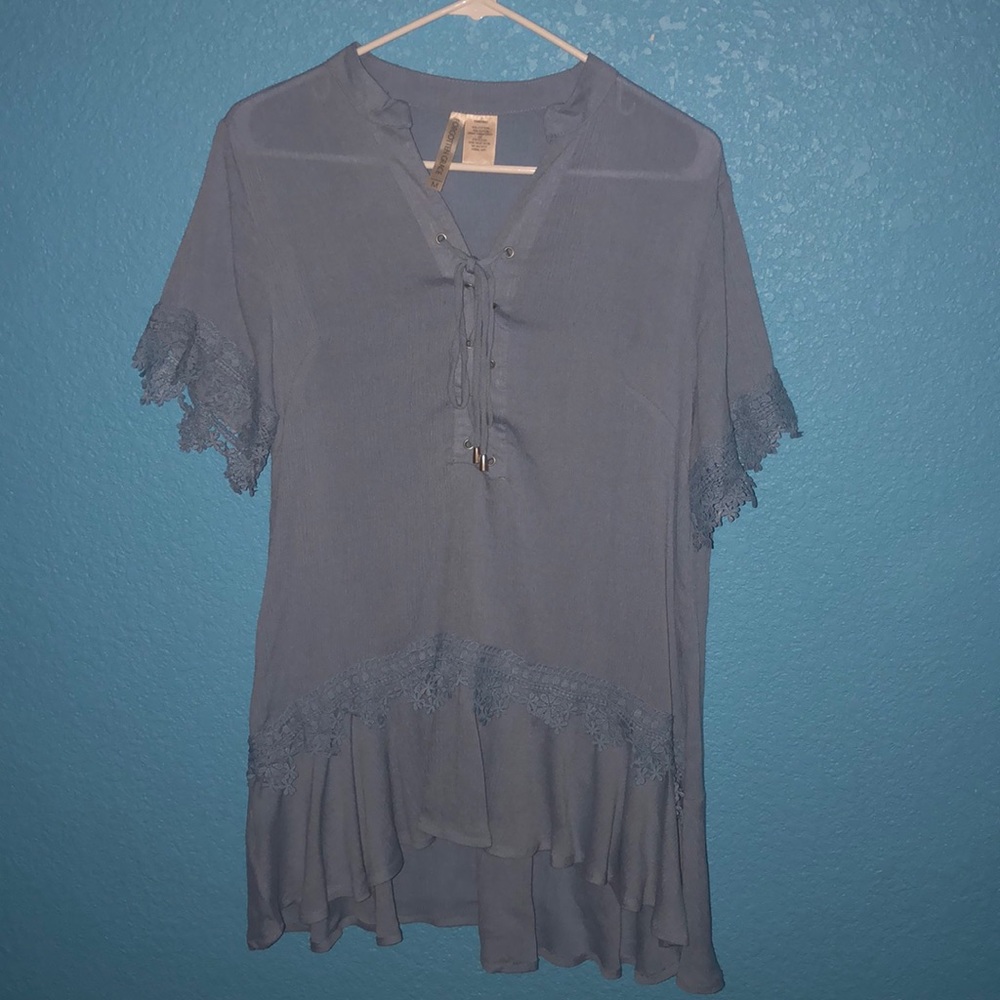 ❤️Forgotten Grace Baby Blue peplum tunic top❤️